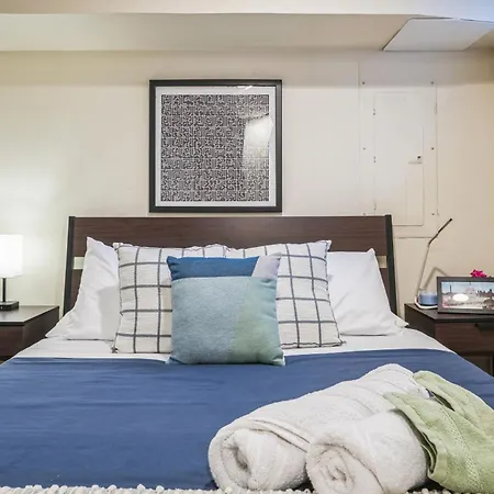 1Br Queen Suite W Secure Parking And Fiberoptics
